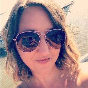 Meet your Posher, Candice